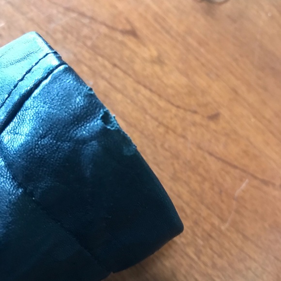 Ladies Kenneth Cole Black Leather Jacket-size small - Picture 6 of 8